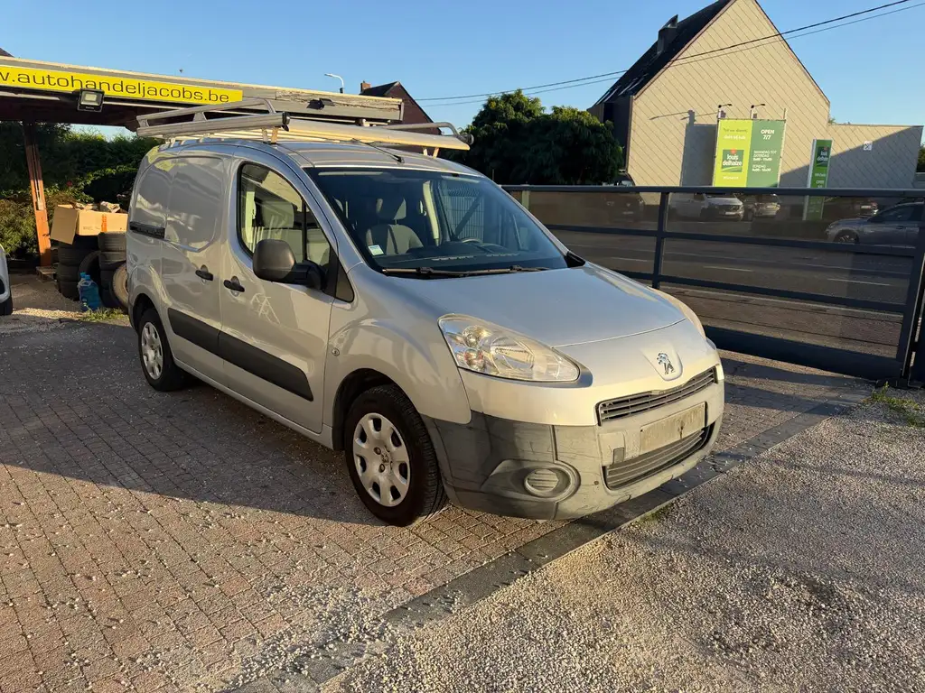Peugeot Partner — 1.6HDI * 3ZITPL * AIRCO * RADIO * EXPORT/HANDELAAR